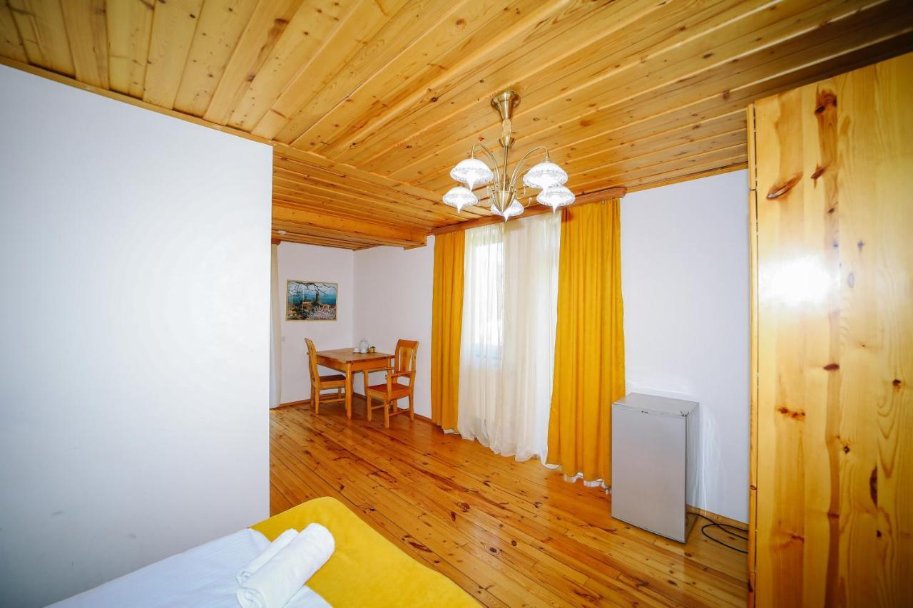 Alpenhaus Kazbegi Hotel & Restaurant エクステリア 写真