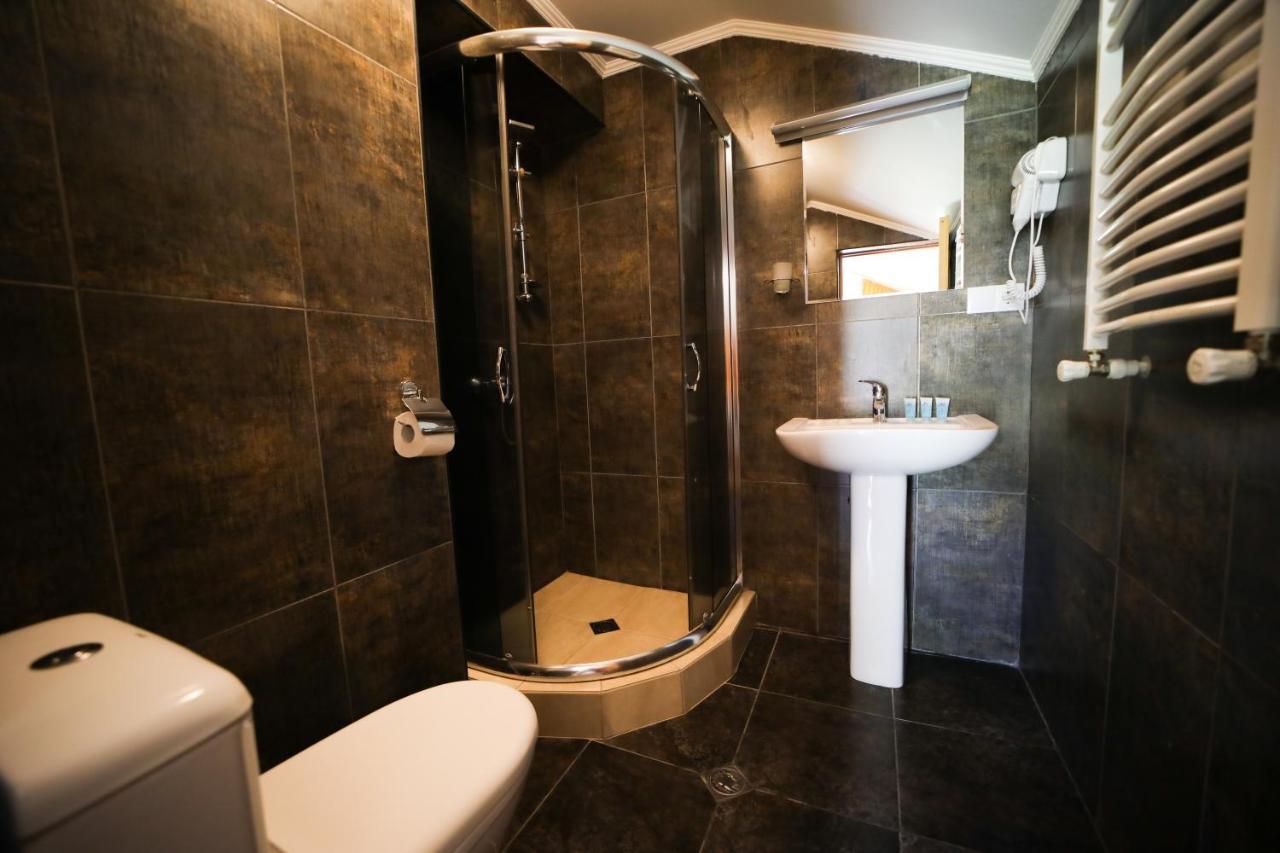 Alpenhaus Kazbegi Hotel & Restaurant エクステリア 写真