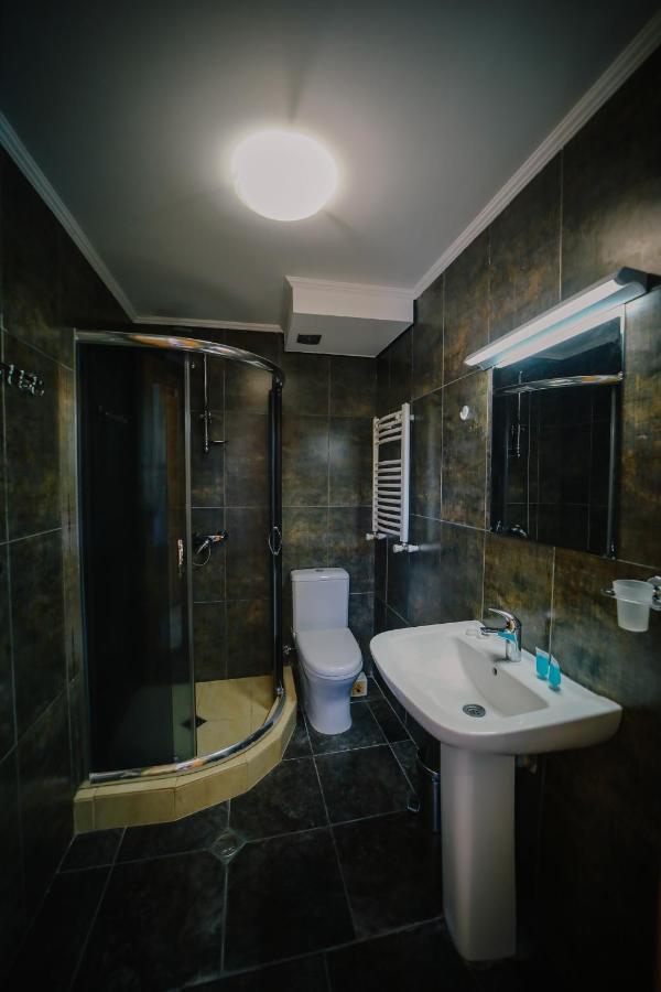 Alpenhaus Kazbegi Hotel & Restaurant エクステリア 写真