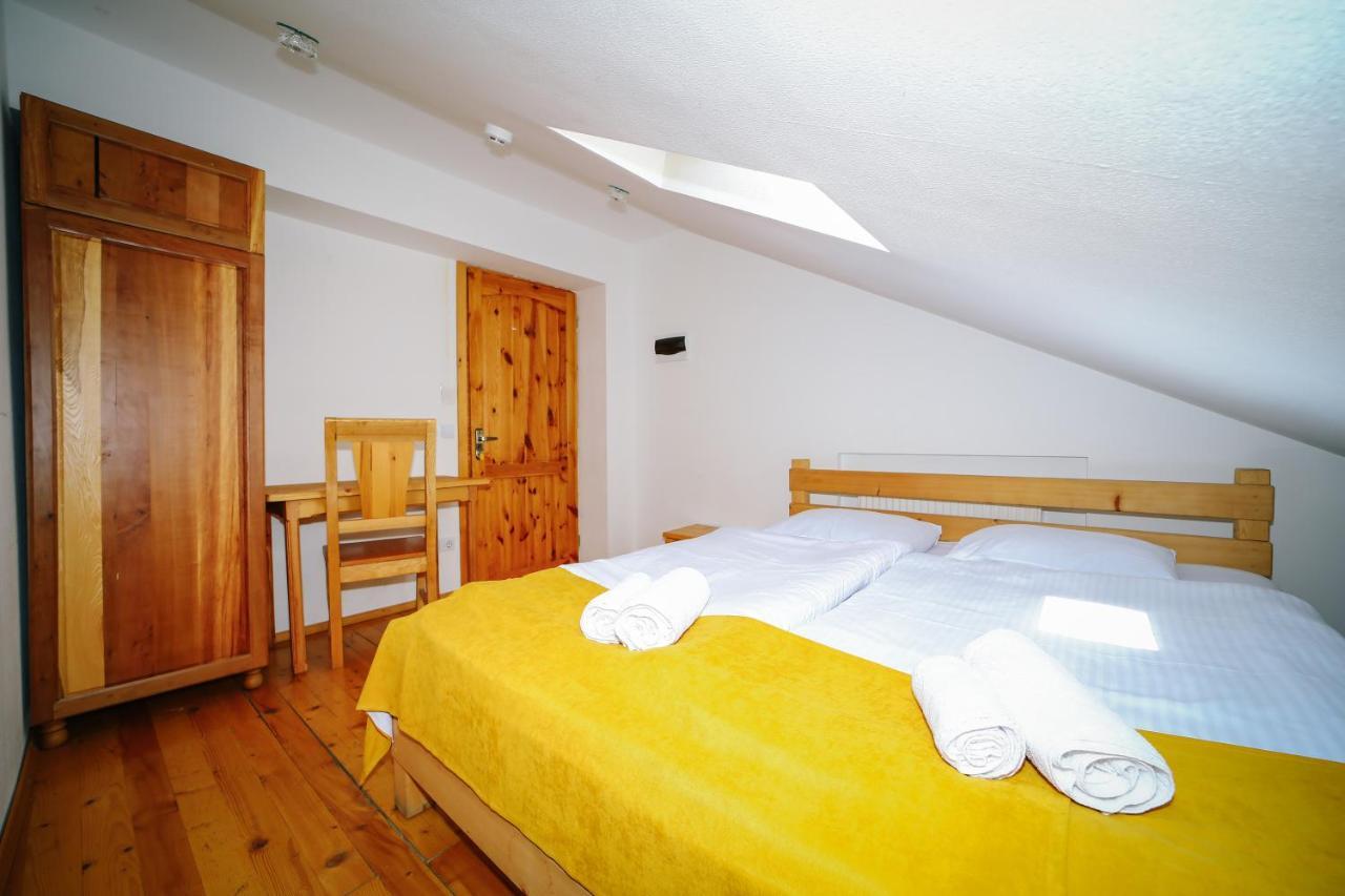 Alpenhaus Kazbegi Hotel & Restaurant エクステリア 写真